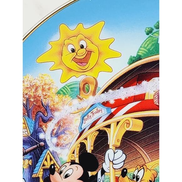 Disneyland Mickey's Toontown 8" Plate Wall Decor 40th Anniversary 1996 Porcelain - Picture 4 of 14